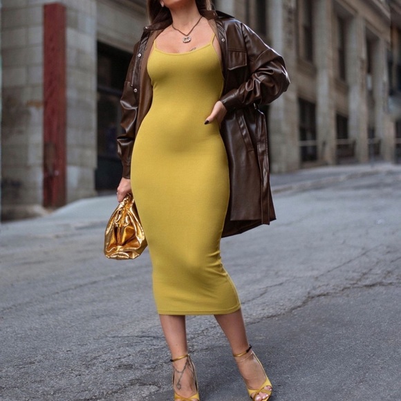 BYEGREIS | Ribbed Midi Dress - Picture 2 of 8